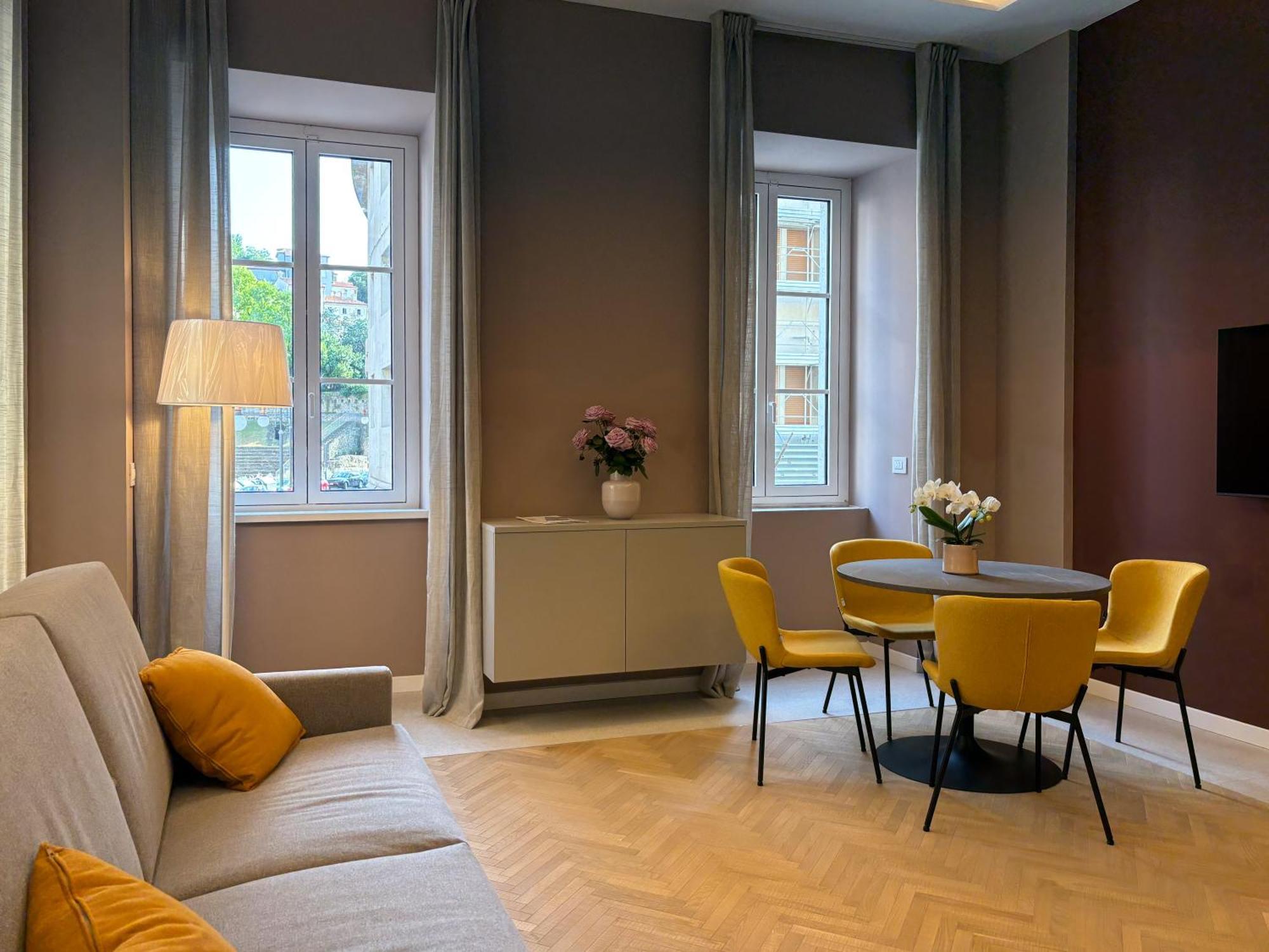 Teatro Romano Exclusive Suites Трієст Екстер'єр фото